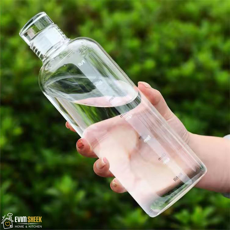 بطری آب مدل مدرج 750 میل